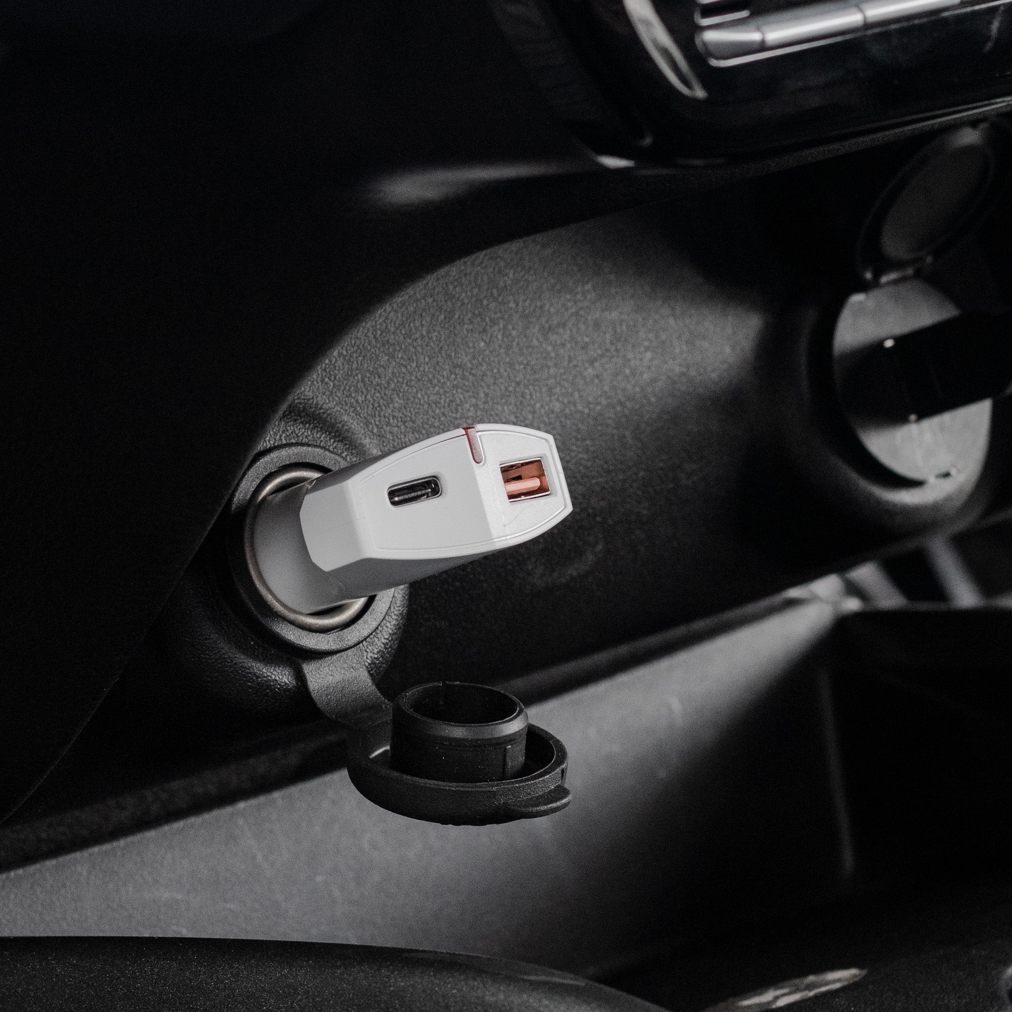 BOLD CAR CHARGER (PD/QC 3.0) WITH FREE LIGHTNING TO TYPE C (L2C) CABLE (WHITE)