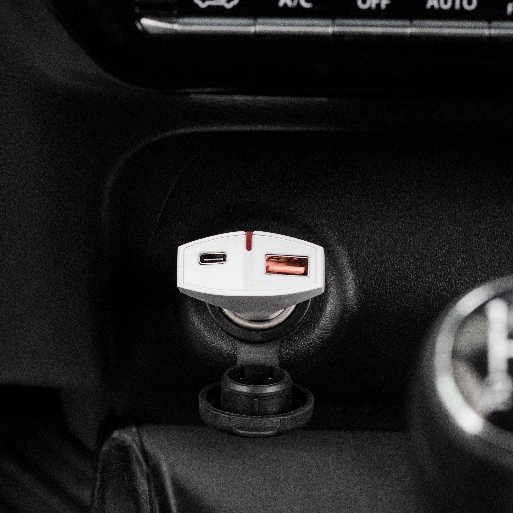 BOLD CAR CHARGER (PD/QC 3.0) WITH FREE LIGHTNING CABLE (WHITE)